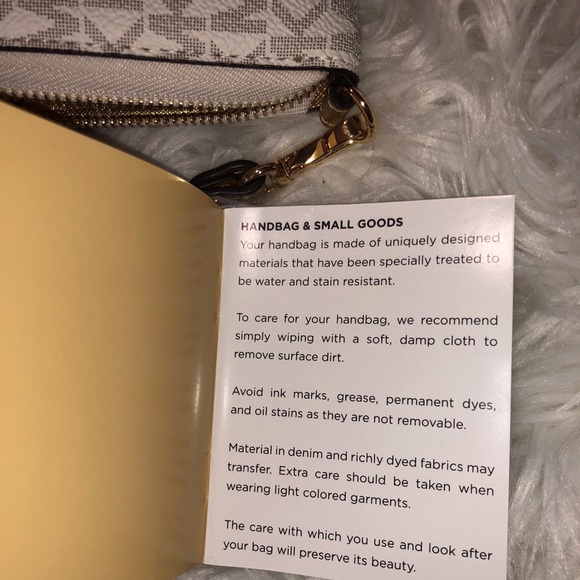 Michael Kors Wristlet - Picture 6 of 7